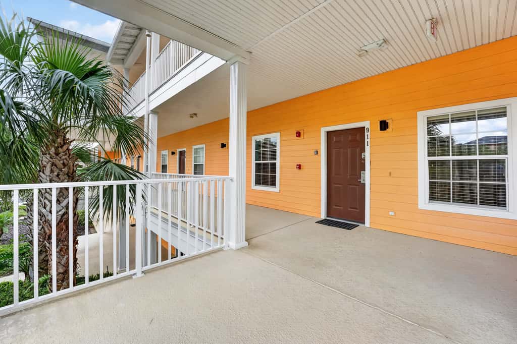 The Bahama Bay Pause