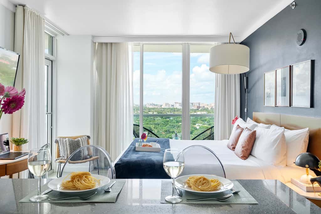 Stylish Studio – Coconut Grove Retreat