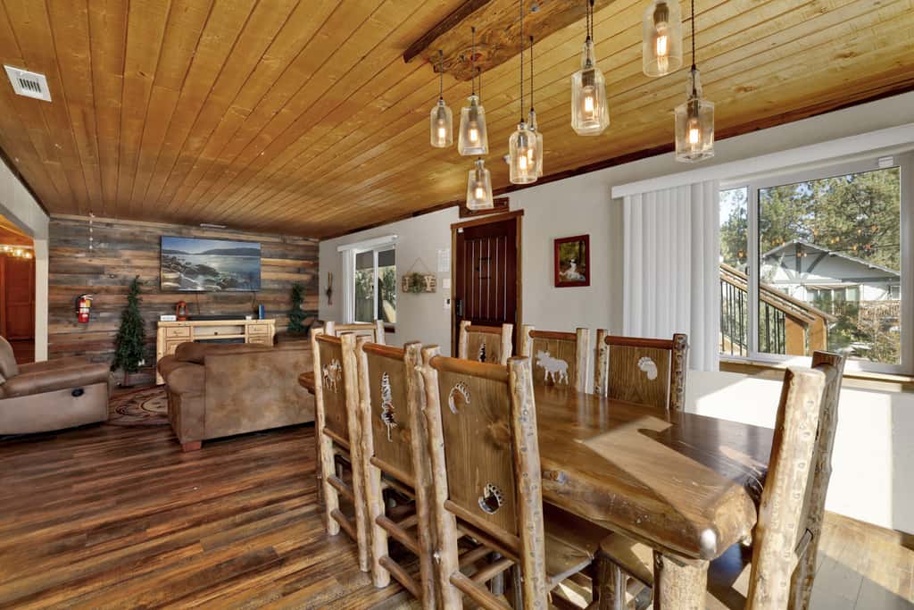 Newsom's Hideaway #2668