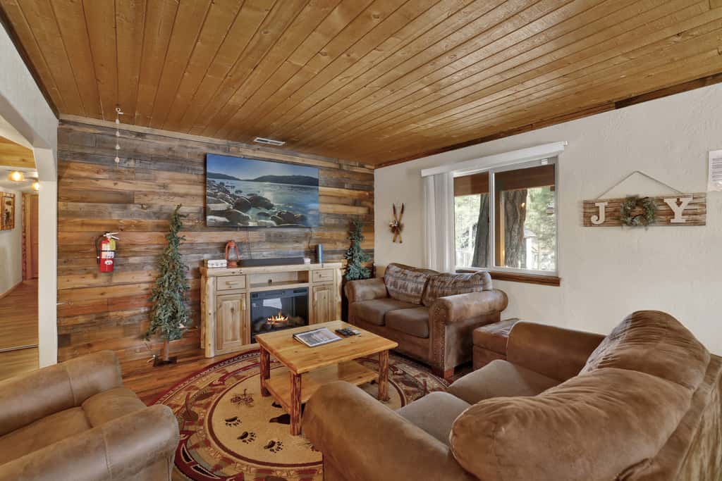 Newsom's Hideaway #2668