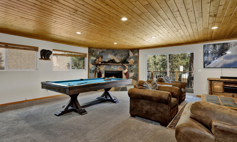 Spacious 5-Bedroom Big Bear Retreat with Game Room & Bar