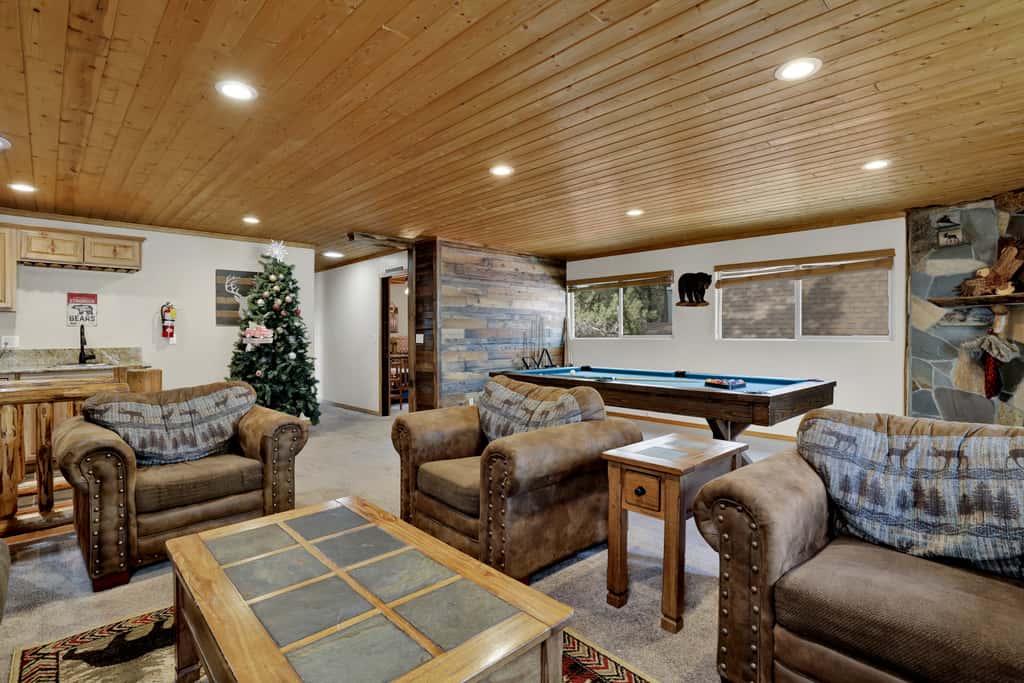 Newsom's Hideaway #2668