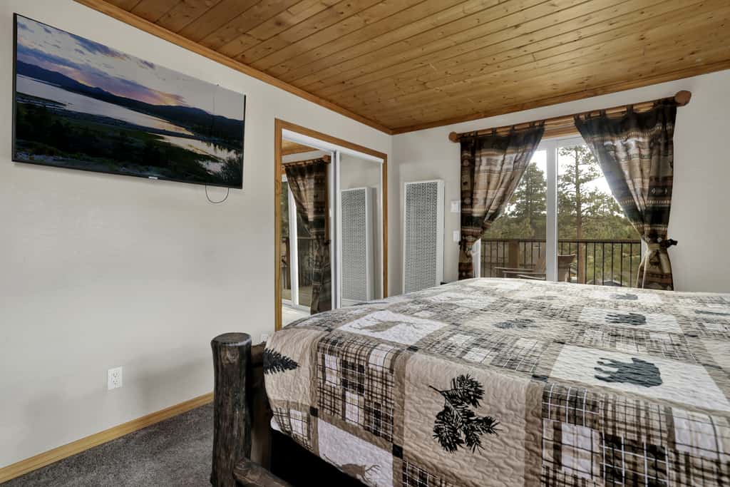 Newsom's Hideaway #2668