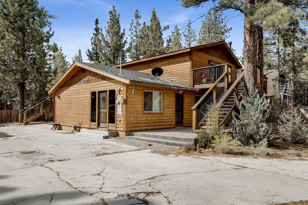 Newsom's Hideaway #2668