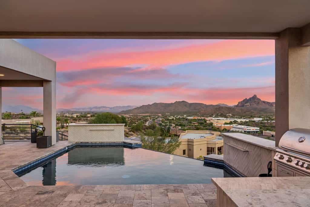 The Mountain Watch | Infinity Pool & Casita