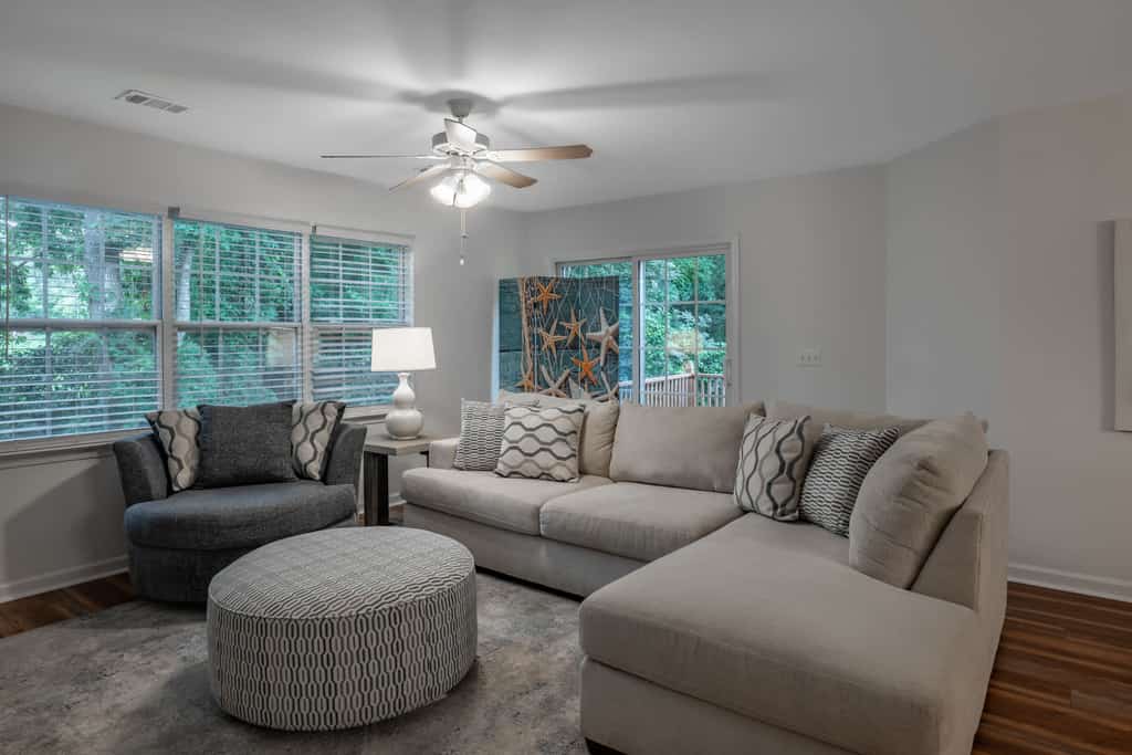 Experience the perfect coastal getaway at Moss Creek Unit 32 in beautiful Murrells Inlet. This spacious three bedroom, two bathroom apartment offers a comfortable retreat for families and groups, featuring a fully equipped kitchen and a relaxing patio. Guests will love the convenience of a communal pool and the proximity to the ocean, world class golf courses, and exciting local attractions like water parks and museums.