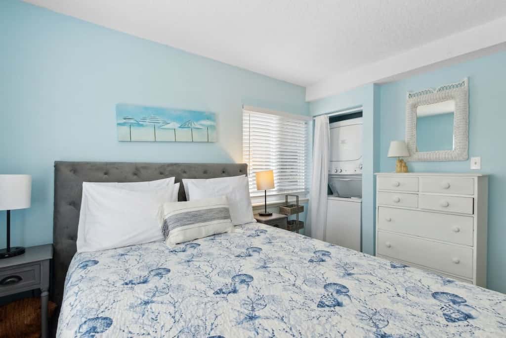 Deep Blue Sea · Beachfront Condo • Pool • Sleeps 6