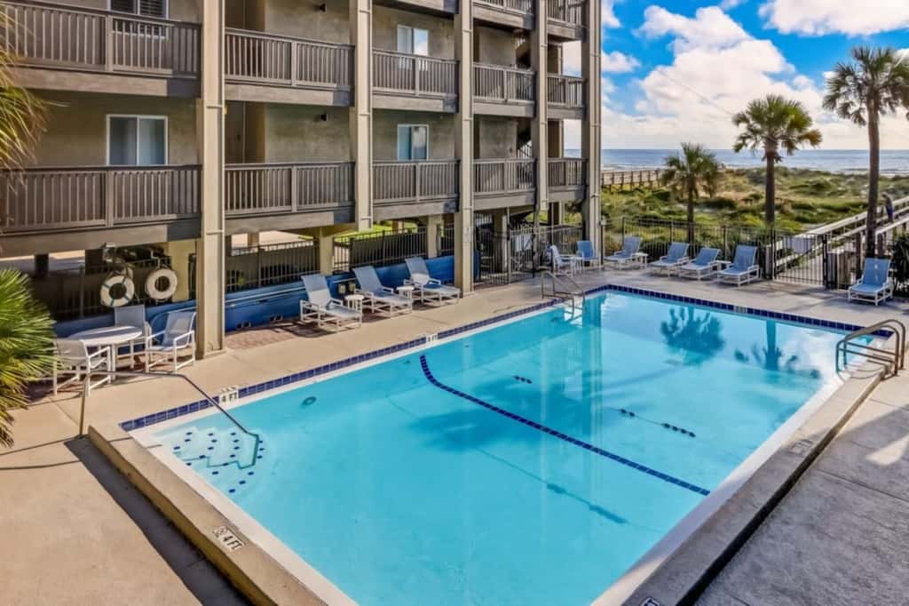 Sand Dollar Villas 102 - Beauty and the Beach