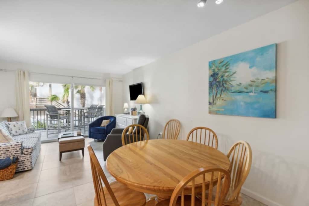 Sand Dollar Villas 102 - Beauty and the Beach