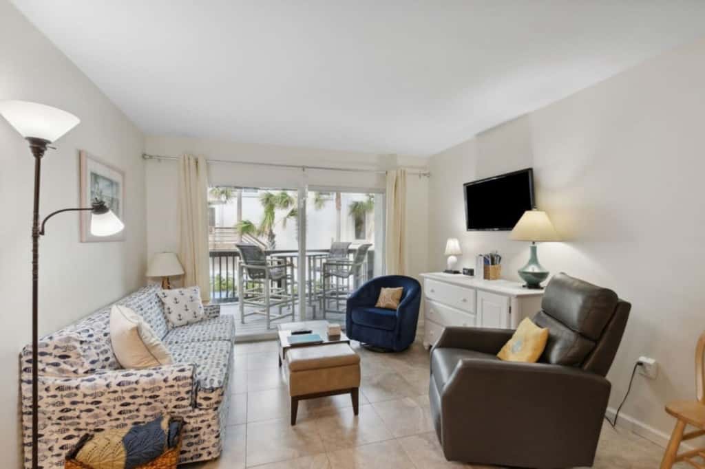 Sand Dollar Villas 102 - Beauty and the Beach