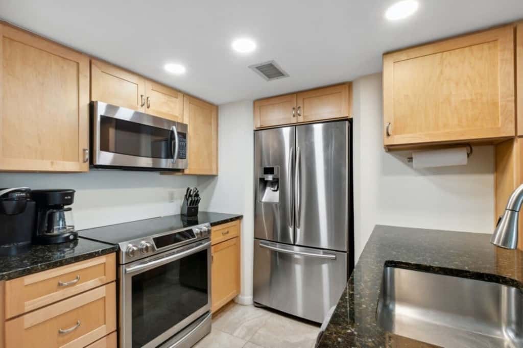 Sand Dollar Villas 102 - Beauty and the Beach