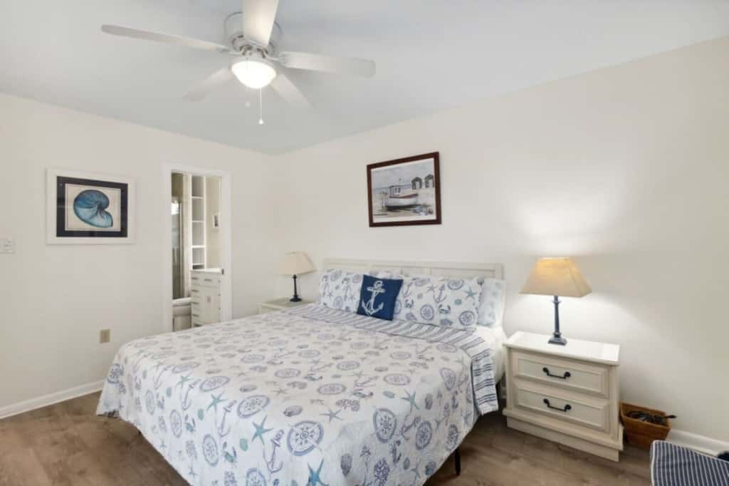 Sand Dollar Villas 102 - Beauty and the Beach