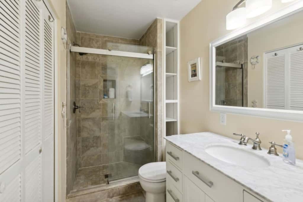 Sand Dollar Villas 102 - Beauty and the Beach