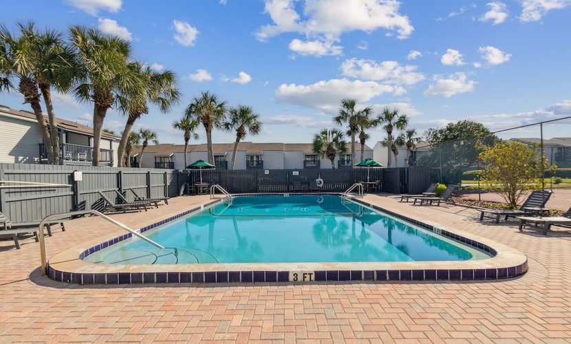 New Listing - 3BR Condo w/ Pool | Walk to Beach