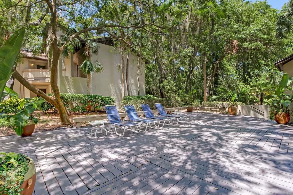 Omni Courtside Escape · Omni Condo • Pool • Walk to Beach