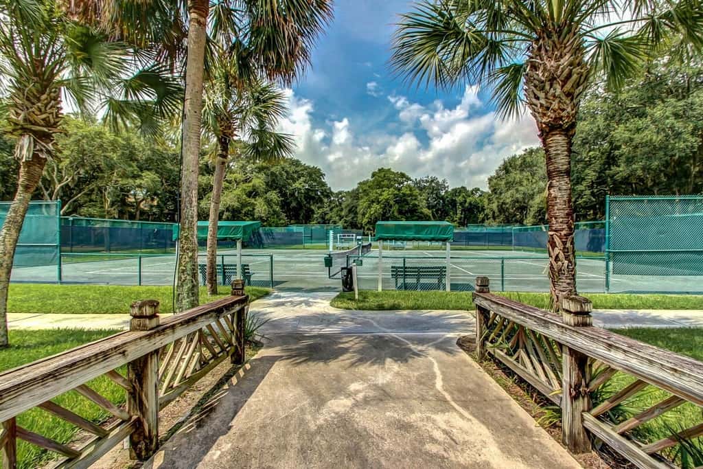 Omni Courtside Escape · Omni Condo • Pool • Walk to Beach
