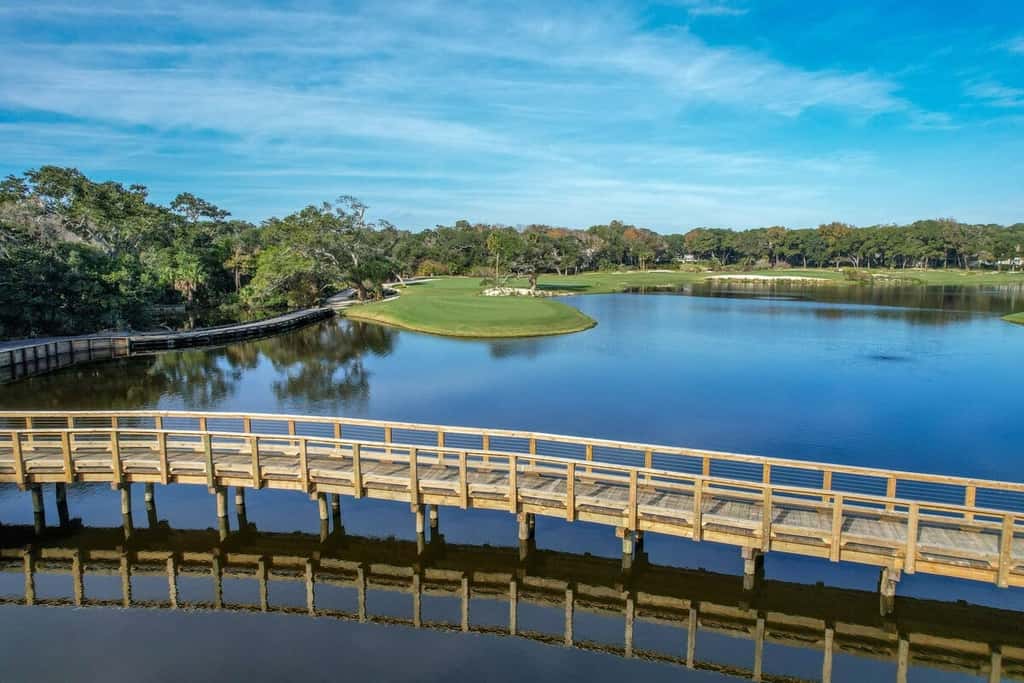 Omni Courtside Escape · Omni Condo • Pool • Walk to Beach
