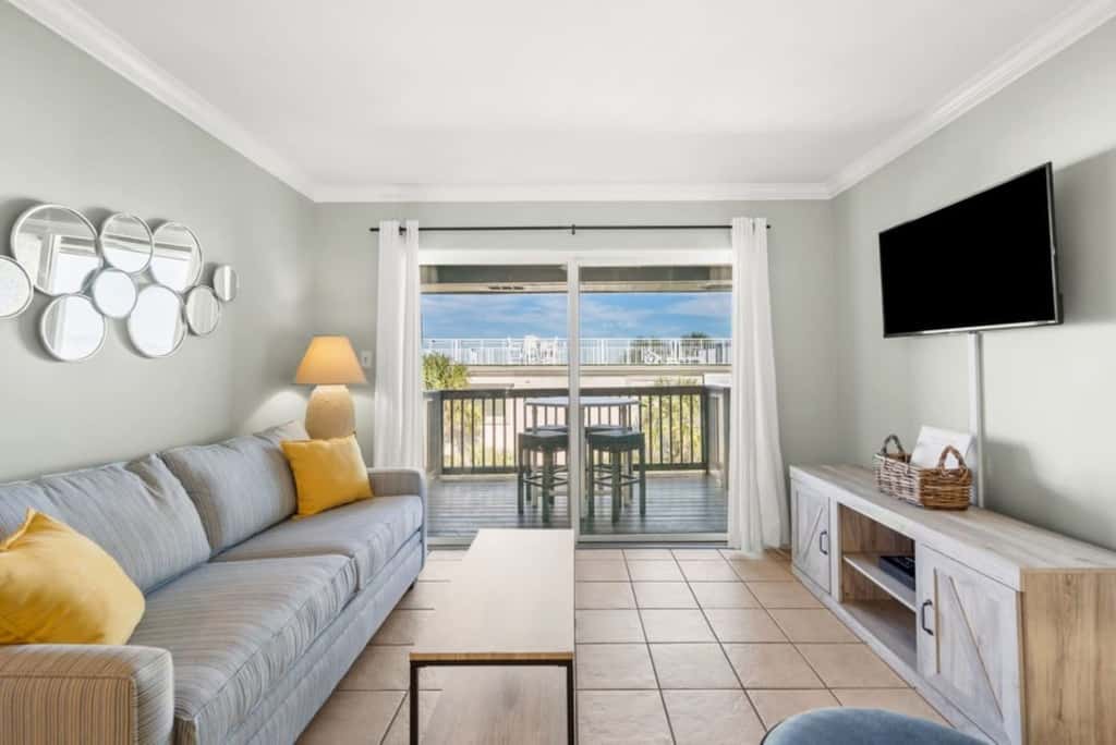 Sand Dollar Seaview Escape · Top Floor • Beach Access • Pool