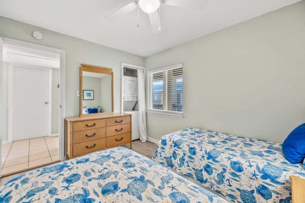 Sand Dollar Seaview Escape · Top Floor • Beach Access • Pool