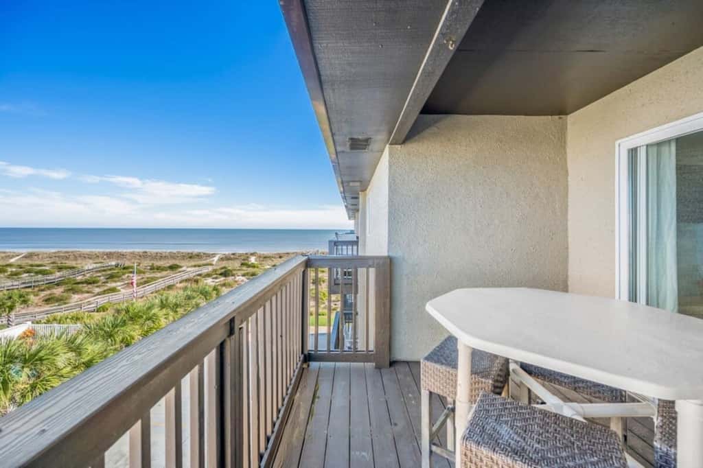 Sand Dollar Seaview Escape · Top Floor • Beach Access • Pool