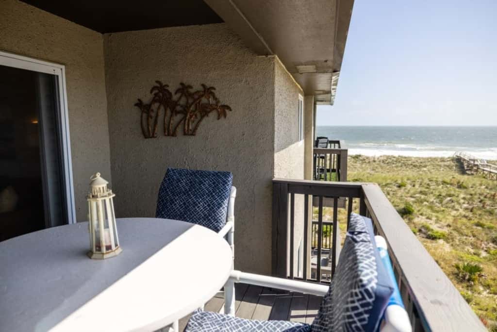 Southern Comfort  · Amelia Island Ocean View + Pool | Top Floor