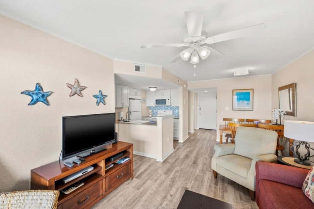 Southern Comfort  · Amelia Island Ocean View + Pool | Top Floor