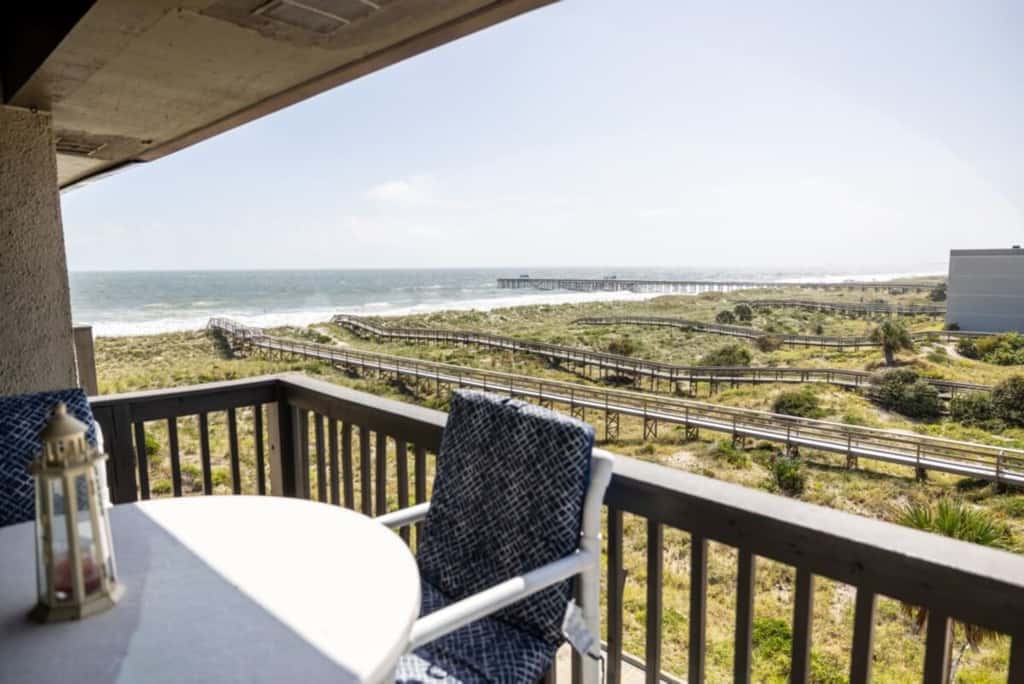 Southern Comfort  · Amelia Island Ocean View + Pool | Top Floor