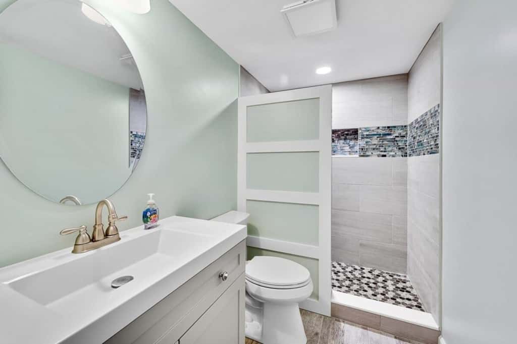 Paradise Walk · 3BR Condo • Pool • Walk to Beach • Sleeps 6