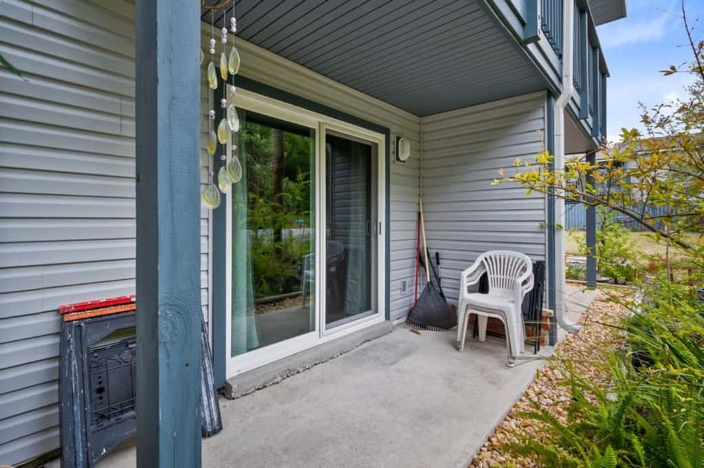 Paradise Walk · 3BR Condo • Pool • Walk to Beach • Sleeps 6