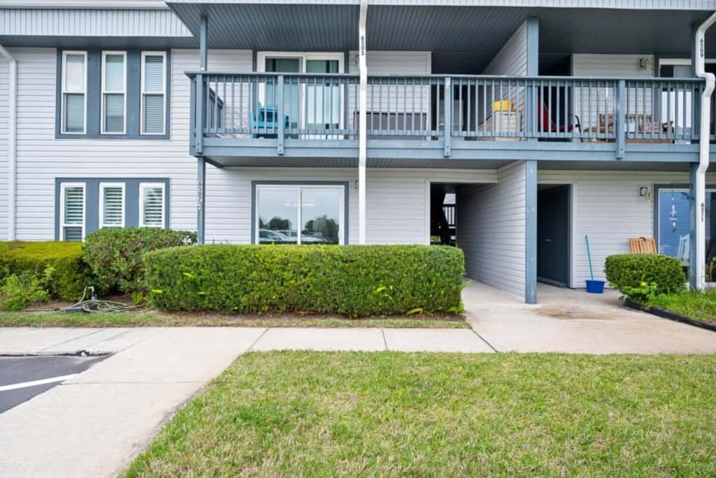 Paradise Walk · 3BR Condo • Pool • Walk to Beach • Sleeps 6