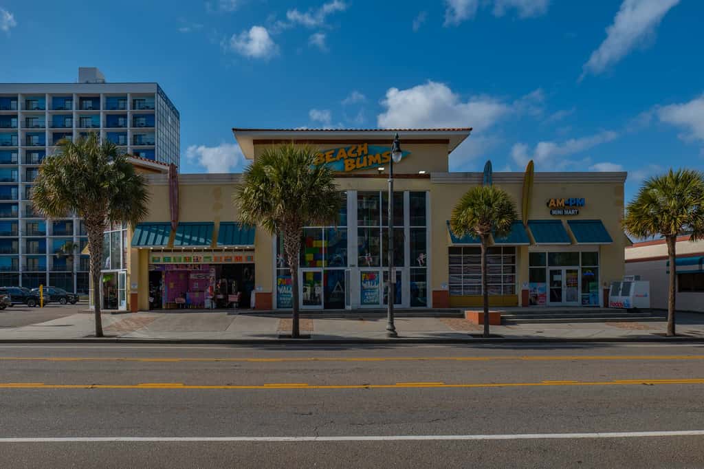 Myrtle Beach Oceanfront Escape at Yachtsman S1004
