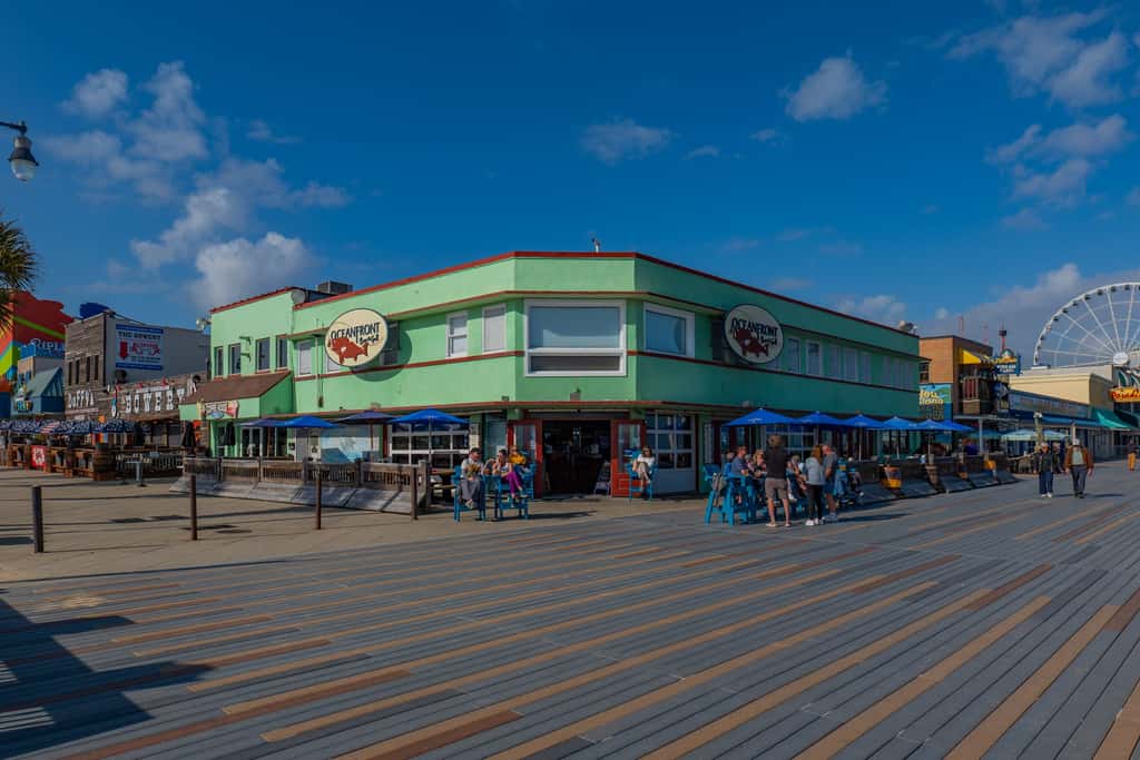 Myrtle Beach Oceanfront Escape at Yachtsman S1004