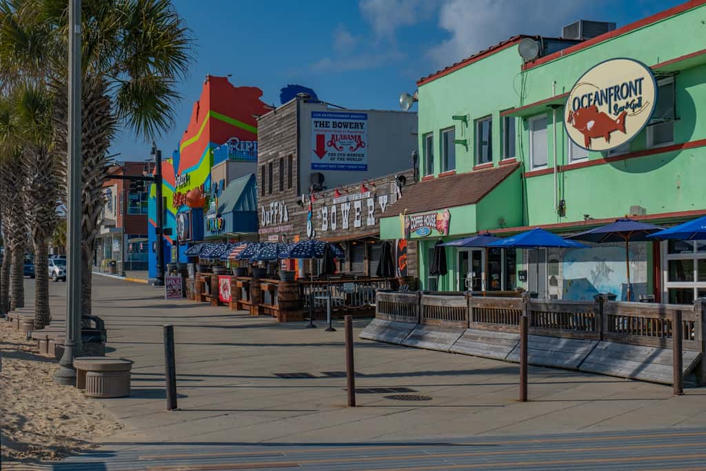 Myrtle Beach Oceanfront Escape at Yachtsman S1004
