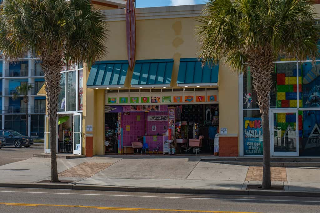 Myrtle Beach Oceanfront Escape at Yachtsman S1004