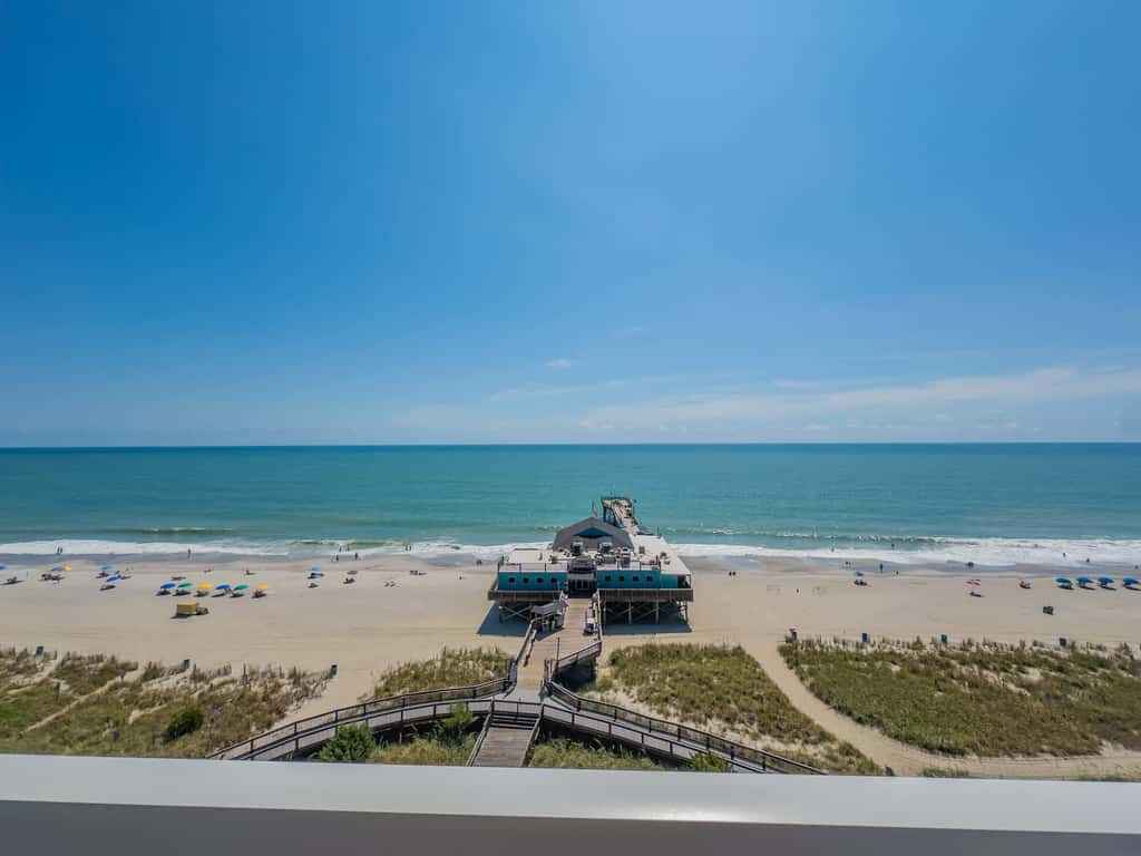 Myrtle Beach Oceanfront Escape at Yachtsman S1004