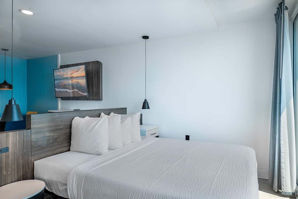 Myrtle Beach Oceanfront Escape at Yachtsman S1004