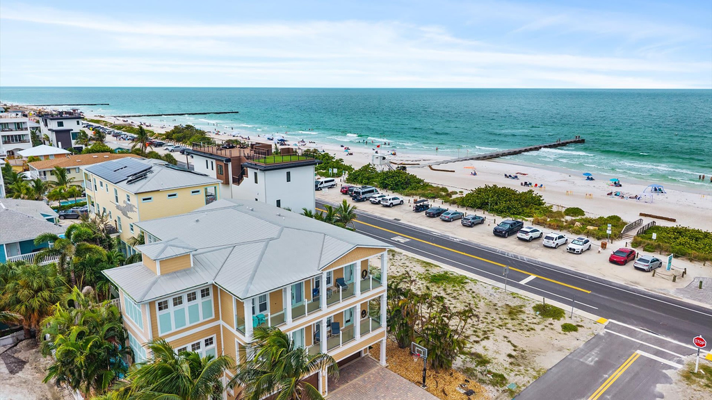 3rd Floor OceanView Condo Steps to Beach - Shared Pool & Putting Green - On-Site Parking