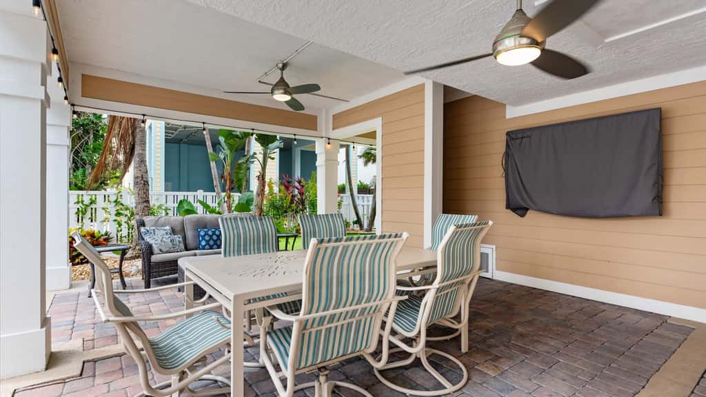 3rd Floor OceanView Condo Steps to Beach - Shared Pool & Putting Green - On-Site Parking