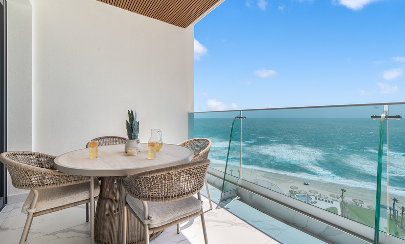 Modern Oceanfront 1BR with Stunning Sea of Cortez Views