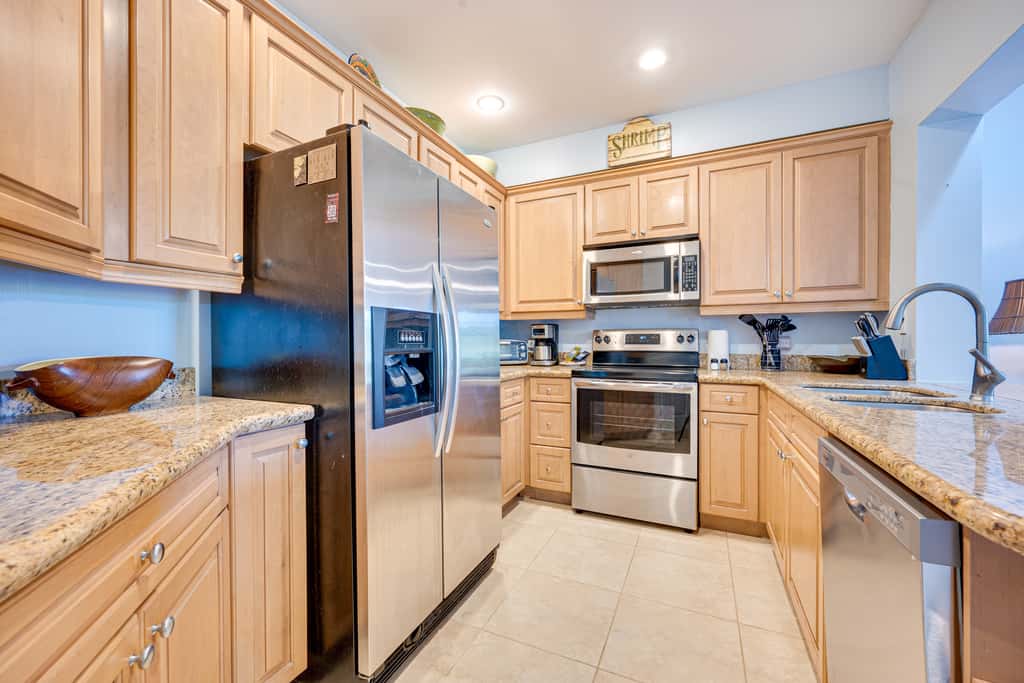 Pacifico Townhome w/ 4 Resort Pools & Beach Club!