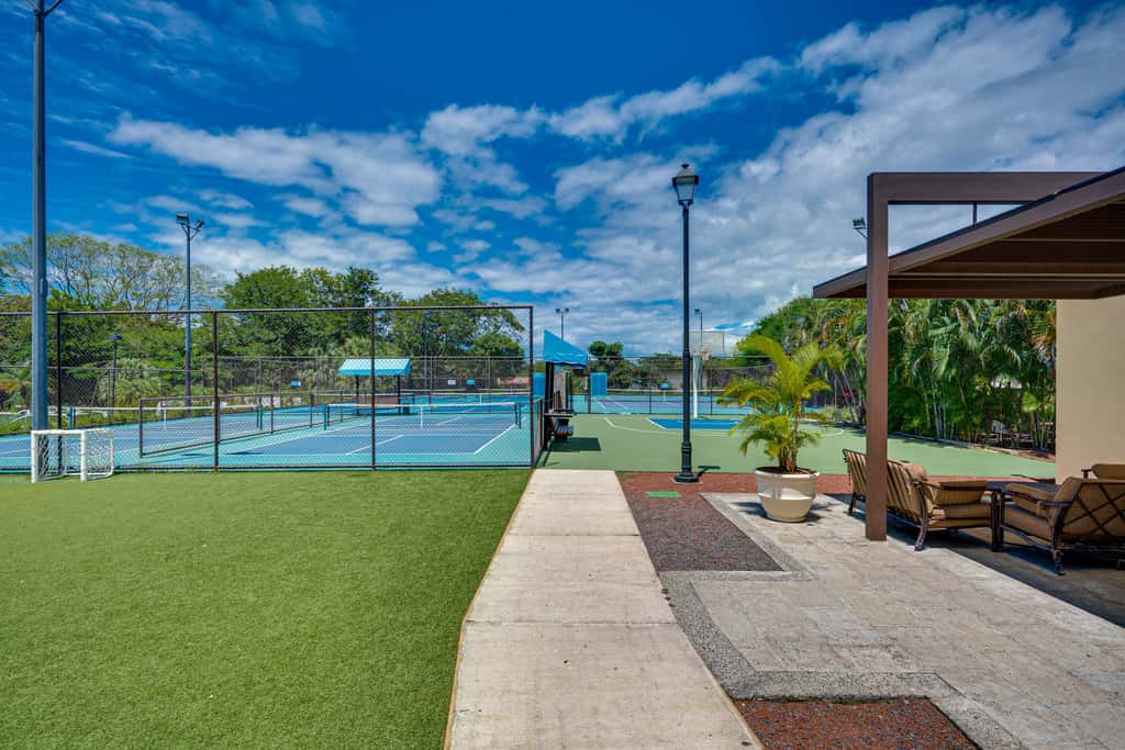 Pacifico Townhome w/ 4 Resort Pools & Beach Club!