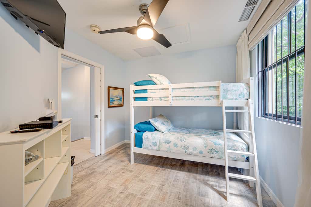 Pacifico Townhome w/ 4 Resort Pools & Beach Club!