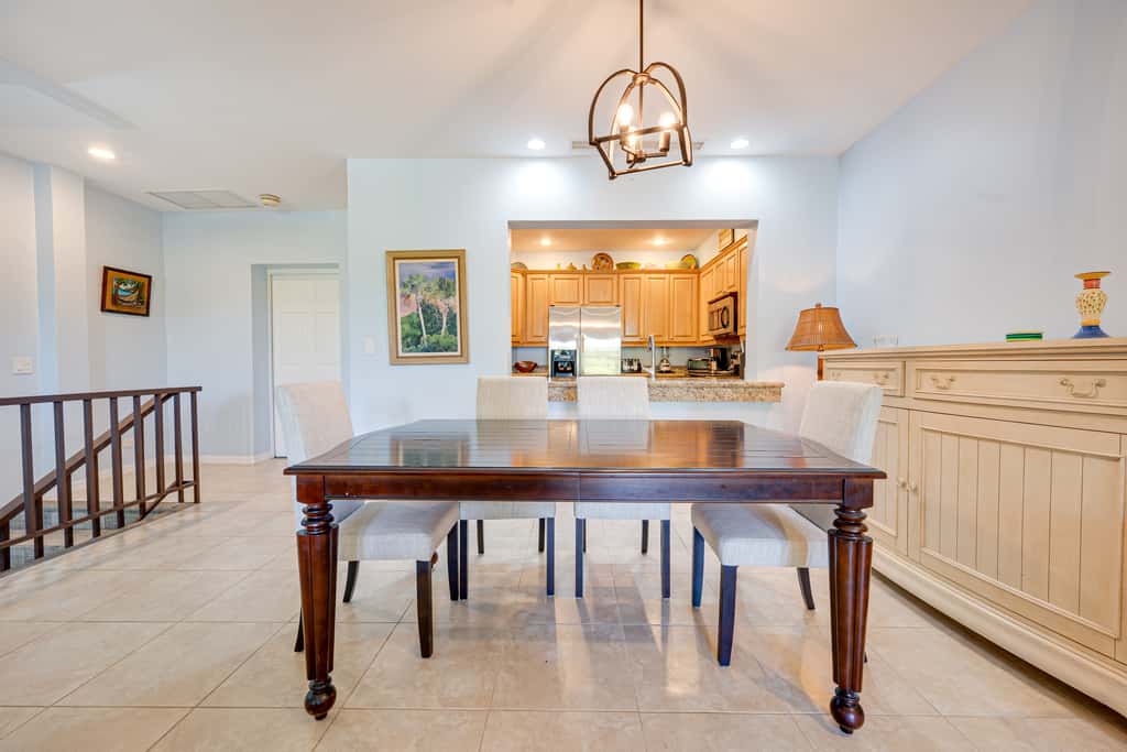 Pacifico Townhome w/ 4 Resort Pools & Beach Club!