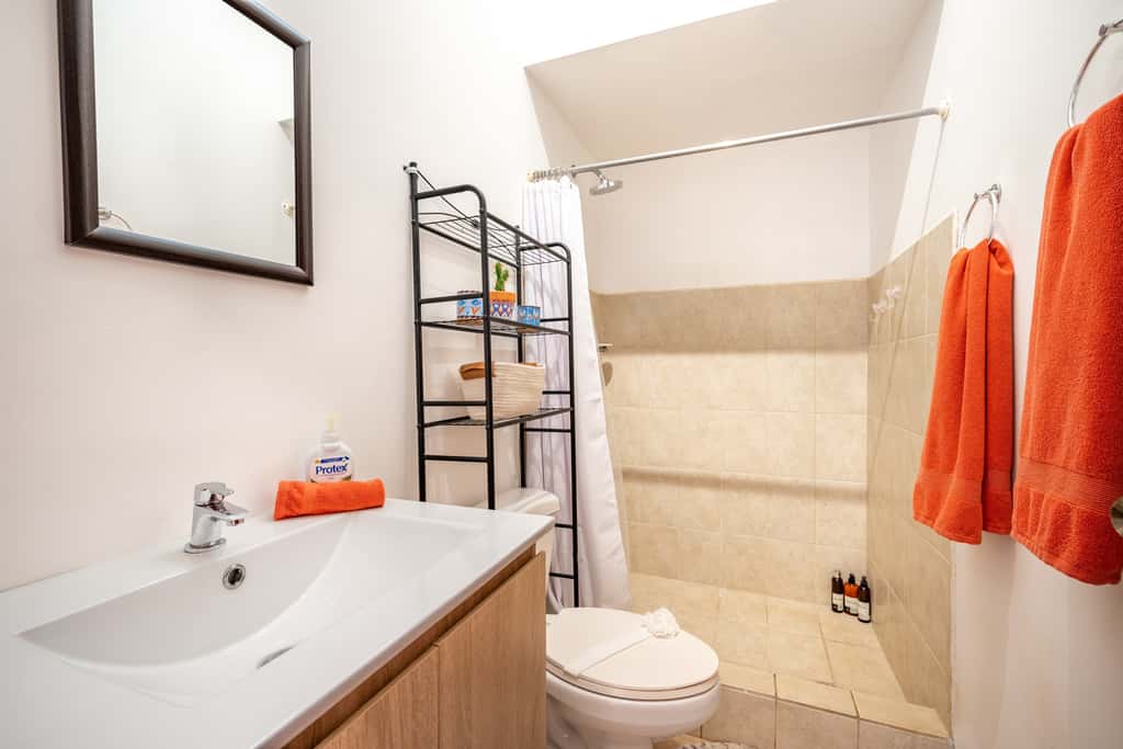 3 Mi to Tamarindo & Beach: Cozy 2BR Home