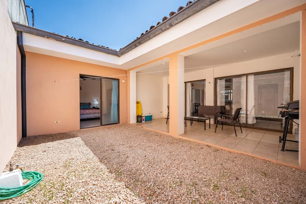 3 Mi to Tamarindo & Beach: Cozy 2BR Home