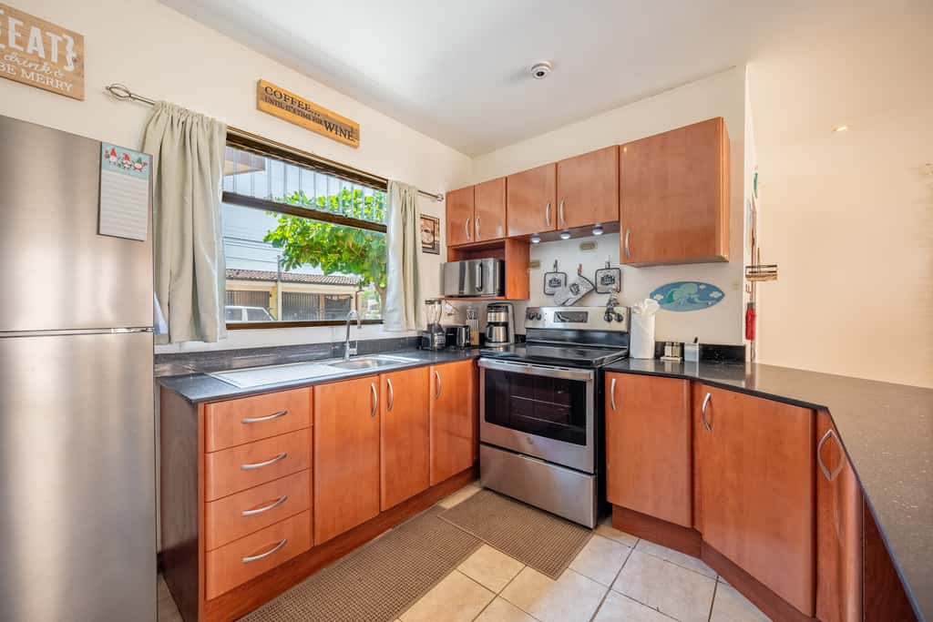 3 Mi to Tamarindo & Beach: Cozy 2BR Home