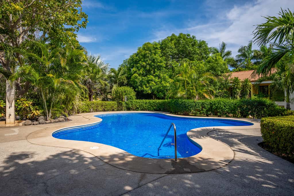 Walk to Playa Ocotal! 2BR Condo w/ Pool