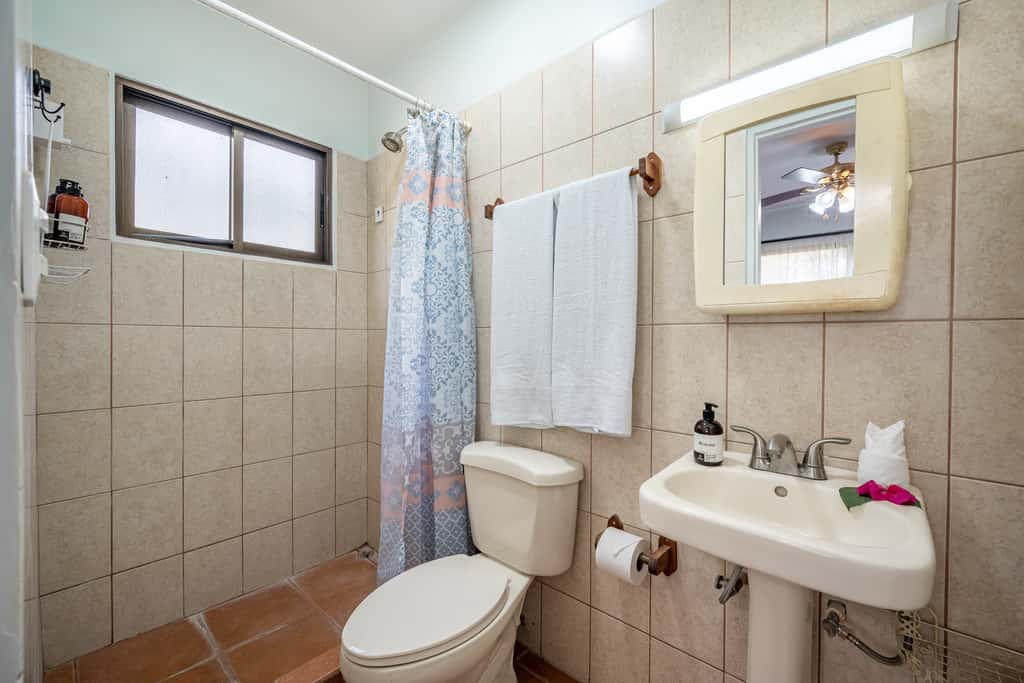 Walk to Playa Ocotal! 2BR Condo w/ Pool