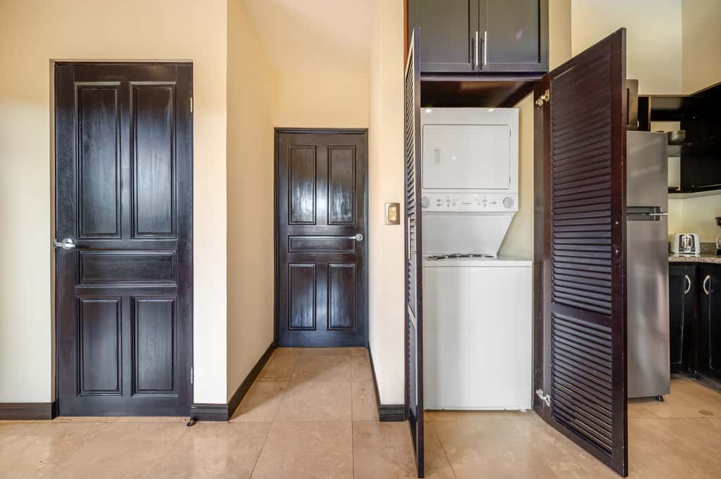 Sunny 2BR: Balcony, Pool, Kitchen, Walk to Beach