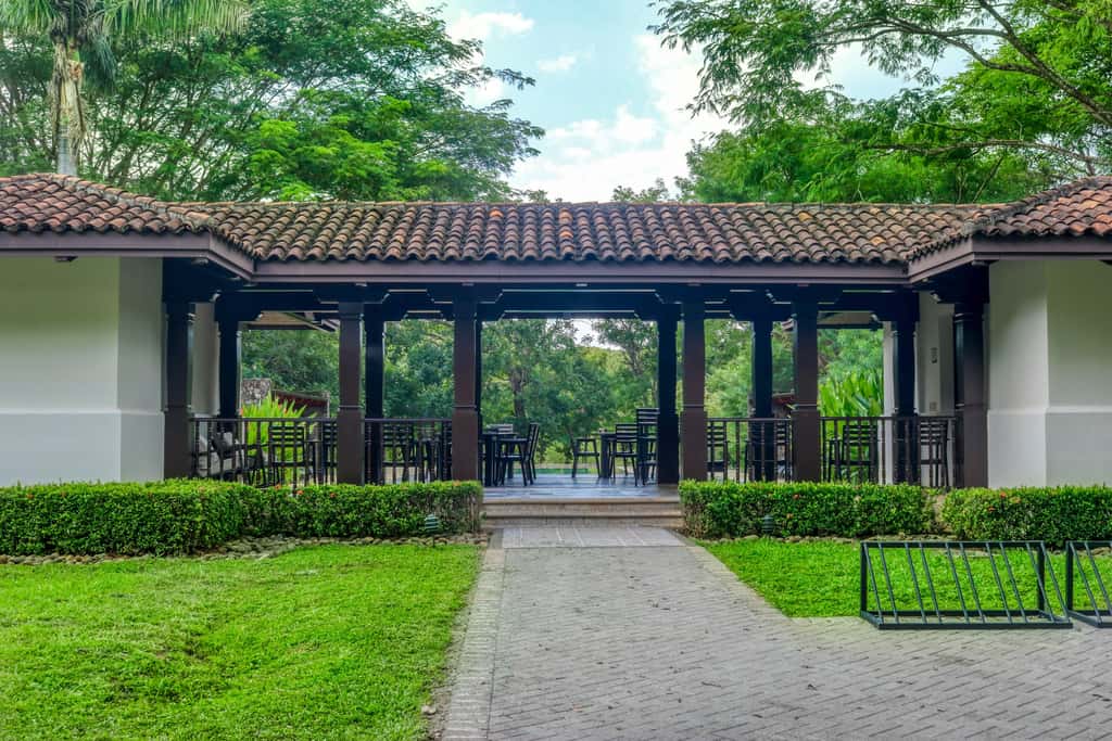Tamarindo Villa w/ Pool & Beach Club Access